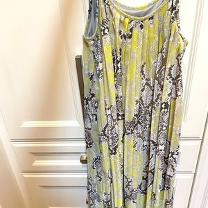 Dex Long dress size Medium.